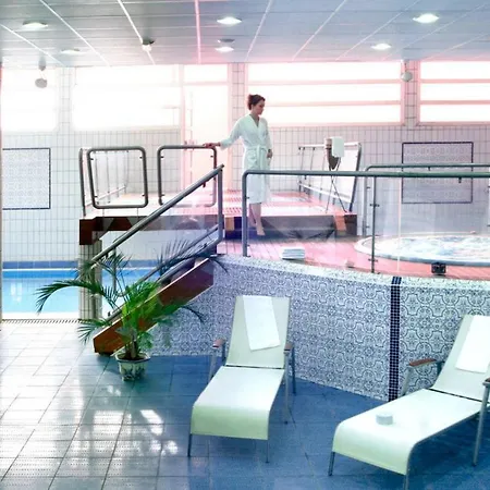 T2 Avec Piscine, Ideal Pour Les Curistes 弗耐特·莱班斯