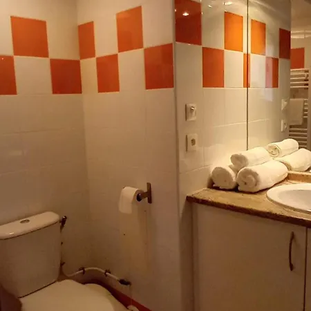 T2 Avec Piscine, Ideal Pour Les Curistes